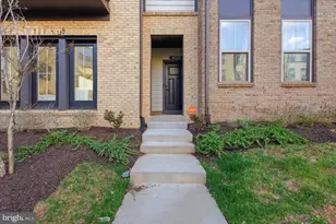 46037 Woodpecker Sq, Sterling, VA 20165 - Photo 31