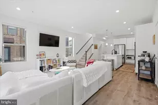 46037 Woodpecker Sq, Sterling, VA 20165 - Photo 3