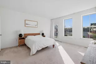 46037 Woodpecker Sq, Sterling, VA 20165 - Photo 15