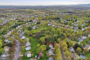 112 Locust Grove Dr, Purcellville, VA 20132 - Photo 19
