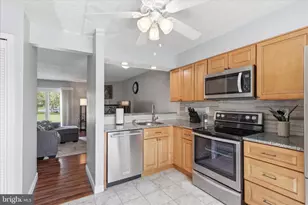 1004 Wythe Ct NE, Leesburg, VA 20176 - Photo 7