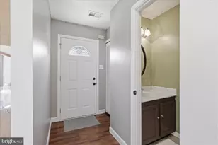 1004 Wythe Ct NE, Leesburg, VA 20176 - Photo 17