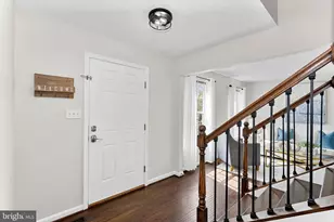 35786 Chapel Hill Ct, Round Hill, VA 20141 - Photo 3