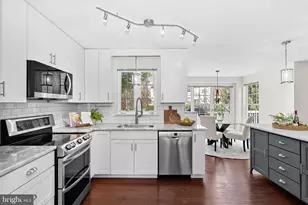 35786 Chapel Hill Ct, Round Hill, VA 20141 - Photo 9