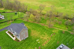 35264 Greyfriar Dr, Round Hill, VA 20141 - Photo 77