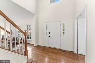 47187 Brasswood Pl, Potomac Falls, VA 20165 - Photo 3