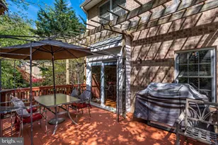 219 Beacon Dr, Sterling, VA 20164 - Photo 17