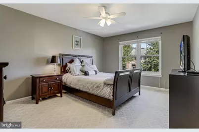 219 Beacon Drive, Sterling, VA 20164 - Photo 9