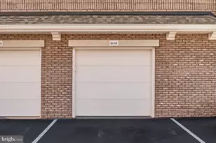 21630 Hawksbill High Cir, Sterling, VA 20164 - Photo 49