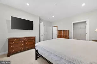 21630 Hawksbill High Cir, Sterling, VA 20164 - Photo 27