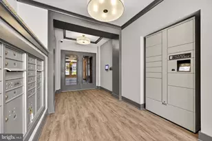 21630 Hawksbill High Cir, Sterling, VA 20164 - Photo 7