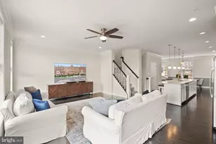 43197 Halkett Sq, Ashburn, VA 20148 - Photo 17