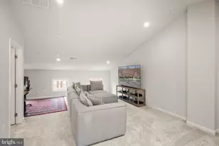 43197 Halkett Sq, Ashburn, VA 20148 - Photo 33