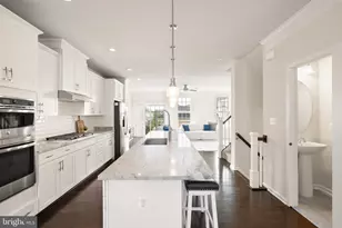 43197 Halkett Sq, Ashburn, VA 20148 - Photo 13