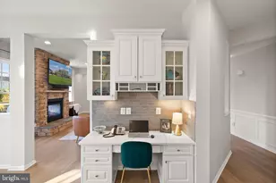 41960 Barnsdale View Ct, Ashburn, VA 20148 - Photo 15