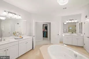 41960 Barnsdale View Ct, Ashburn, VA 20148 - Photo 33