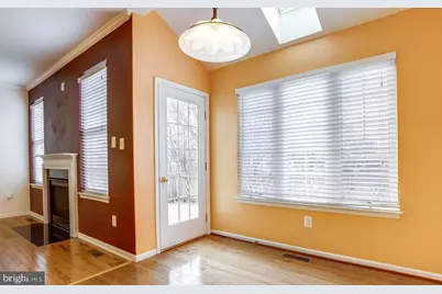 25859 Kirkwood Square, Chantilly, VA 20152 - Photo 17