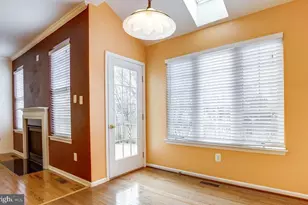 25859 Kirkwood Square, Chantilly, VA 20152 - Photo 17