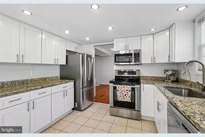 250 E Juniper Avenue E, Sterling, VA 20164 - Photo 23