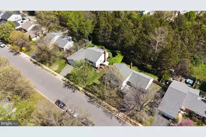 250 E Juniper Avenue E, Sterling, VA 20164 - Photo 55