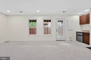 47697 Whirlpool Square, Sterling, VA 20165 - Photo 35