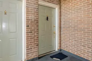 110 Westwick Ct, Sterling, VA 20165 - Photo 3