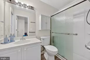 43855 Tattinger Terrace, Ashburn, VA 20148 - Photo 19