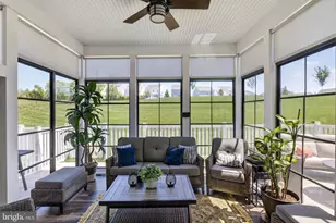 25614 Preston Park Ter, Chantilly, VA 20152 - Photo 17