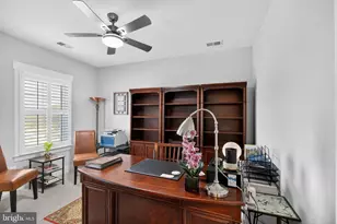 25614 Preston Park Ter, Chantilly, VA 20152 - Photo 19