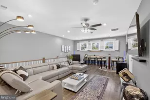 25614 Preston Park Ter, Chantilly, VA 20152 - Photo 13