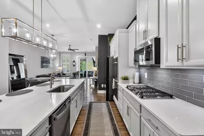25614 Preston Park Terrace, Chantilly, VA 20152 - Photo 5