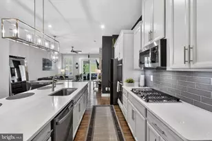 25614 Preston Park Ter, Chantilly, VA 20152 - Photo 5