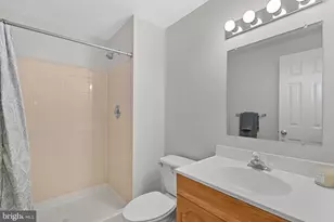 20630 Bridgeport Ct, Sterling, VA 20165 - Photo 37