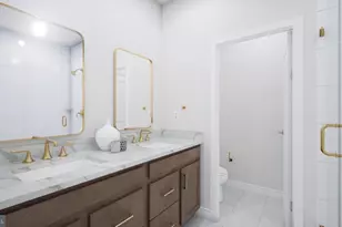 1 Picasso Square, Ashburn, VA 20148 - Photo 9