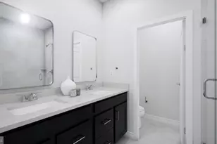 1 Picasso Square, Ashburn, VA 20148 - Photo 25