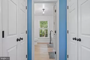 209 E A St, Purcellville, VA 20132 - Photo 31