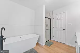 209 E A St, Purcellville, VA 20132 - Photo 33
