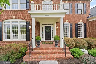 18757 Upper Meadow Dr, Leesburg, VA 20176 - Photo 11