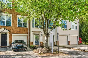 43153 Huntsman Square, Broadlands, VA 20148 - Photo 3
