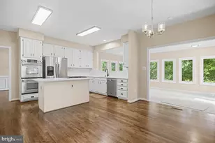 606 Patrice Dr SE, Leesburg, VA 20175 - Photo 3