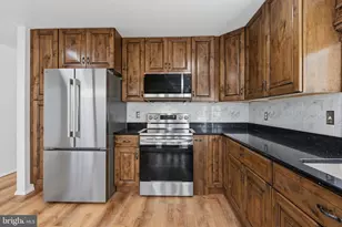 101 Hopeland Ln, Sterling, VA 20164 - Photo 23