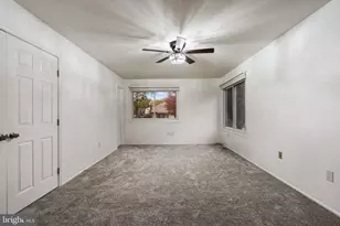 101 Hopeland Ln, Sterling, VA 20164 - Photo 39