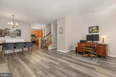 20227 Macglashan Terrace, Ashburn, VA 20147 - Photo 5