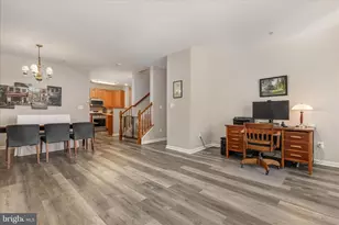 20227 Macglashan Terrace, Ashburn, VA 20147 - Photo 5