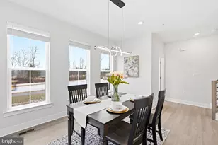 22801 Tawny Pne Sq, Brambleton, VA 20148 - Photo 33