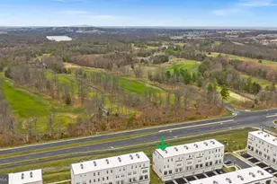 22801 Tawny Pne Sq, Brambleton, VA 20148 - Photo 15