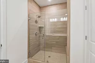 19814 Lavender Dust Sq, Ashburn, VA 20147 - Photo 33