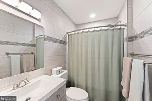 19 Jermyn Ct, Sterling, VA 20165 - Photo 33