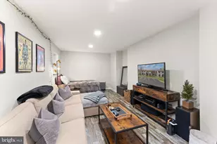 19 Jermyn Ct, Sterling, VA 20165 - Photo 35