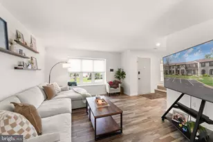 19 Jermyn Ct, Sterling, VA 20165 - Photo 9